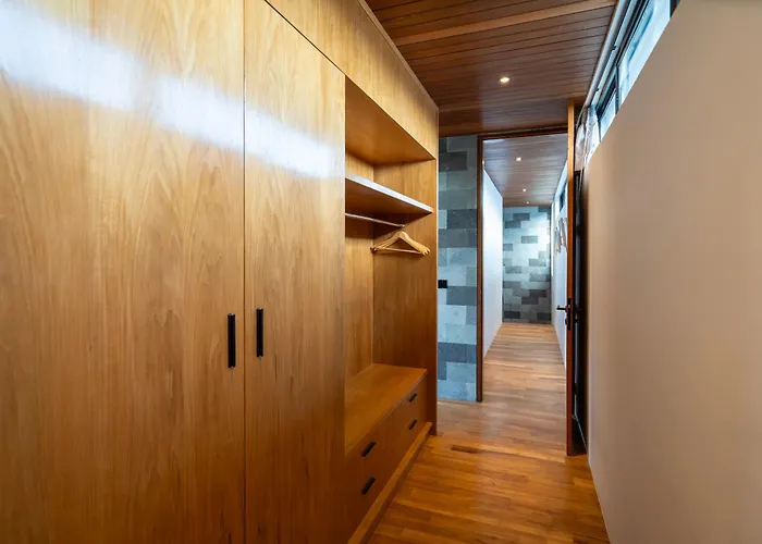 Luxury Of 4 11 Bedroom Villa